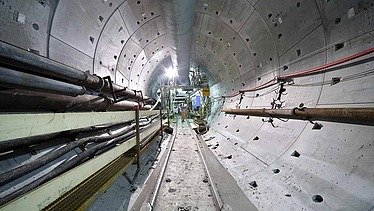 Photo of the interior of the North-South Line on the Amsterdam metro