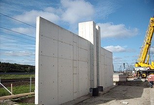 Foto van 's werelds eerste high-speed-railscanner voor de Douanedienst van Rotterdam