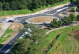 Foto van de turborotonde aan de Euregioweg in Zaltbommel.