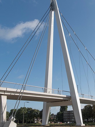 A photograph of the Dafne Schippers Bridge, a cycle and pedestrian bridge over the Amsterdam-Rhine Canal in Utrecht
