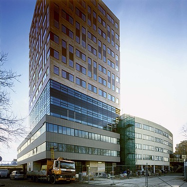 Photo of the exterior of the Vigilantis office complex in Vlaardingen