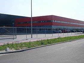 Foto van het nieuwe distributiecentrum van Royal Leerdam in Rotterdam