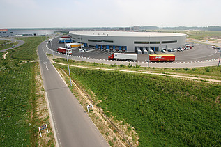 Een foto van de buitenkant van distributiecentrum DC Philips 