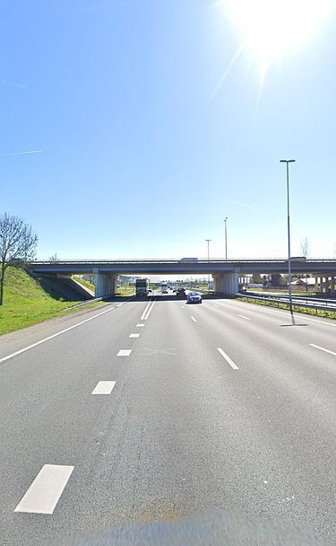 Google Maps photo of the new concrete bridge over the A2, one of the most important components of the entire project.