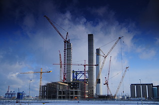 A photograph of the impressive Maasvlakte Power Plant 3 in Rotterdam