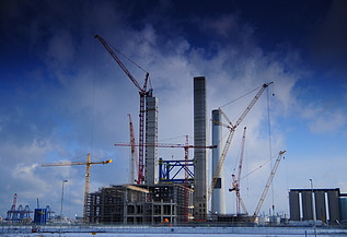 A photograph of the impressive Maasvlakte Power Plant 3 in Rotterdam