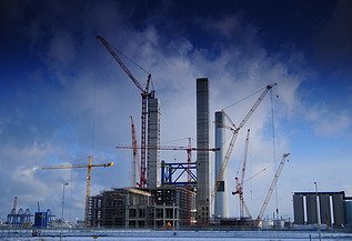 A photograph of the impressive Maasvlakte Power Plant 3 in Rotterdam