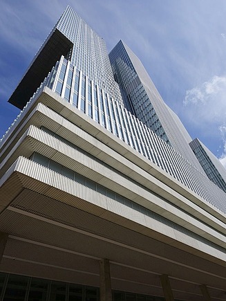 Photo of the exterior of the De Rotterdam project