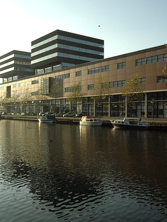 Photo of the Laakcenter & Calandria mixed-use development project on the waterfront in The Hague.