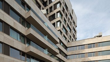 Photo of the rear façade of Amadeus in The Hague.