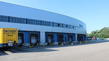 Een foto van de distributiehal van DC Philips Lighting