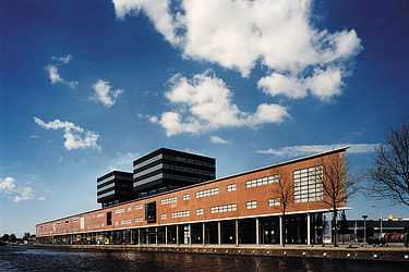 Photo of the Laakcenter & Calandria mixed-use development project in The Hague