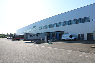 Een foto van de distributiehal van DC Philips Lighting