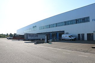 Een foto van de distributiehal van DC Philips Lighting