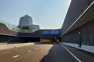 Een foto van de vernieuwde zuidelijke ringweg in Groningen