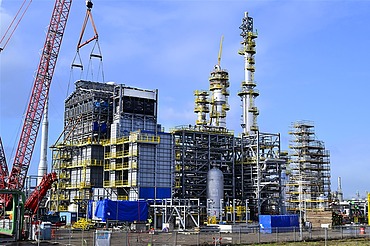Foto van de funderingen en infrawerken van HyCO5, dat zal instaan voor afvang en verzameling van CO2.