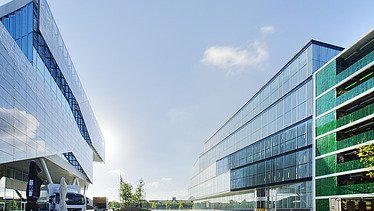 A photo of the exterior of the theatre complex with its car park in Nieuwegein