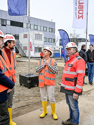 Eerste paal van &Amsterdam
