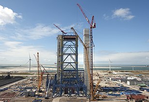 A photograph of the impressive Maasvlakte Power Plant 3 in Rotterdam